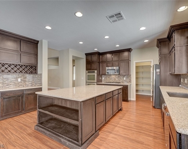 509 Cabrera Court - Photo Thumbnail 12