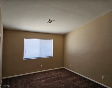 3726 Grand Viewpoint Court - Photo Thumbnail 3