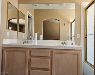 3726 Grand Viewpoint Court - Photo Thumbnail 4