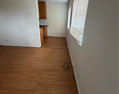 705 Morgan Avenue - Photo Thumbnail 3
