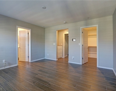 93 Alamere Falls Drive - Photo Thumbnail 12