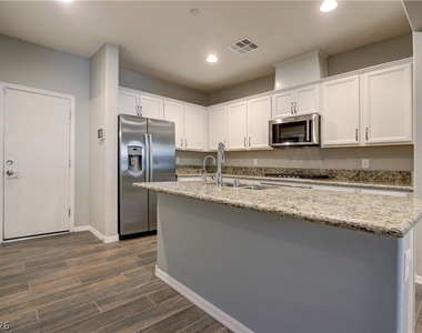 93 Alamere Falls Drive - Photo Thumbnail 6
