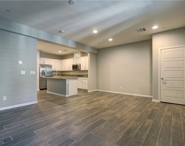 93 Alamere Falls Drive - Photo Thumbnail 4
