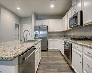93 Alamere Falls Drive - Photo Thumbnail 7