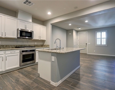 93 Alamere Falls Drive - Photo Thumbnail 9
