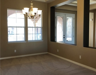 2780 Mingary Avenue - Photo Thumbnail 11