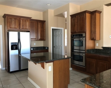 2780 Mingary Avenue - Photo Thumbnail 14