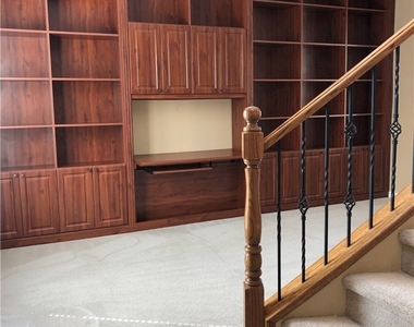 2780 Mingary Avenue - Photo Thumbnail 4