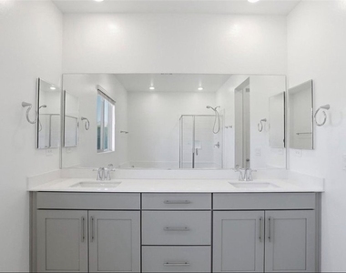 12404 Aster Hills Avenue - Photo Thumbnail 22