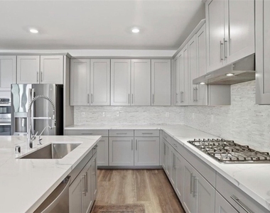 12404 Aster Hills Avenue - Photo Thumbnail 42