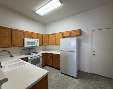 9023 Kimo Street - Photo Thumbnail 11