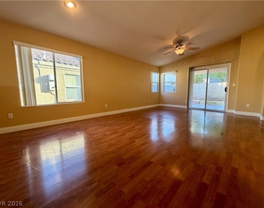 1594 Raining Hills Street - Photo Thumbnail 6