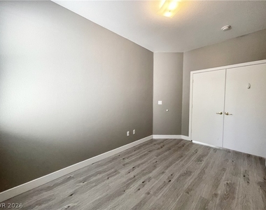 3047 Binaggio Court - Photo Thumbnail 11