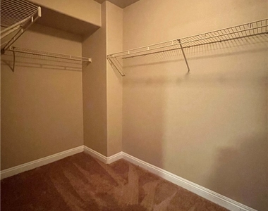 8000 Badura Avenue - Photo Thumbnail 15