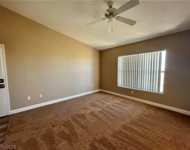 8000 Badura Avenue - Photo Thumbnail 4