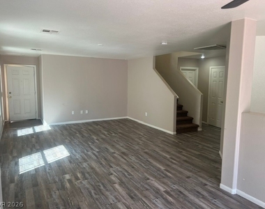 11058 Parete Court - Photo Thumbnail 2
