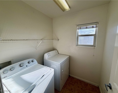 3616 Asbury Hill Avenue - Photo Thumbnail 14