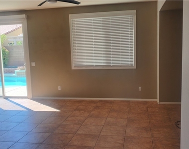 7471 Burnt Oak Avenue - Photo Thumbnail 15