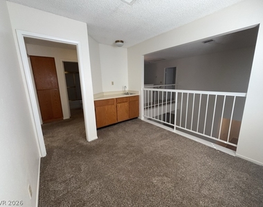 141 Colbath Street - Photo Thumbnail 14
