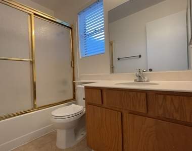 141 Colbath Street - Photo Thumbnail 11