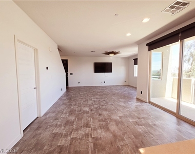 11231 Hidden Peak Avenue - Photo Thumbnail 2