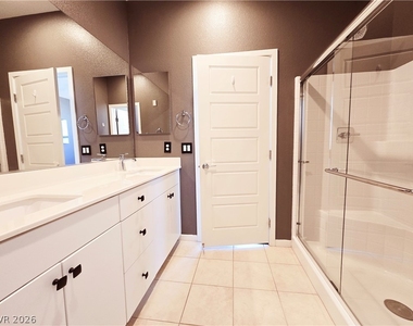 11231 Hidden Peak Avenue - Photo Thumbnail 11