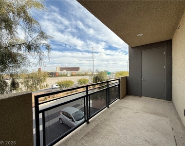 11231 Hidden Peak Avenue - Photo Thumbnail 16