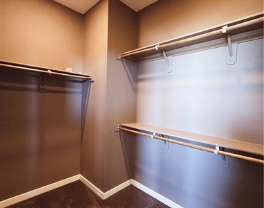 11231 Hidden Peak Avenue - Photo Thumbnail 12