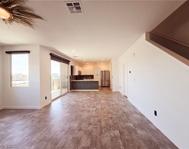 11231 Hidden Peak Avenue - Photo Thumbnail 4