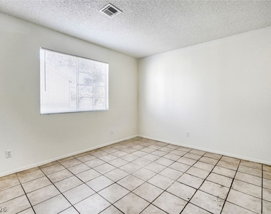 4651 Amberleigh Lane - Photo Thumbnail 12