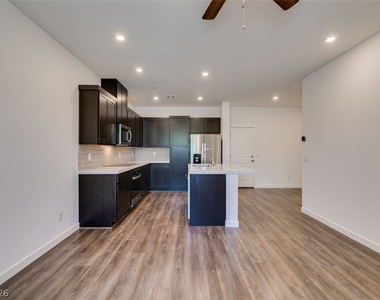 218 Krameria Avenue - Photo Thumbnail 12