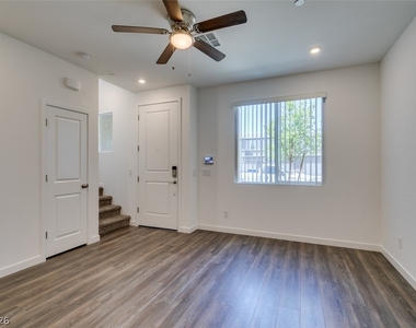 218 Krameria Avenue - Photo Thumbnail 8