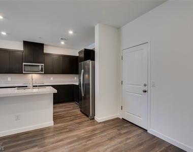 218 Krameria Avenue - Photo Thumbnail 17