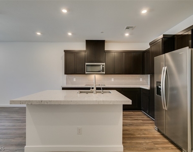 218 Krameria Avenue - Photo Thumbnail 21
