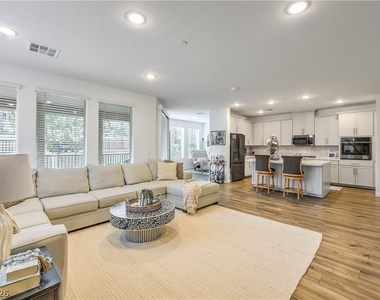 2555 Hampton Road - Photo Thumbnail 13