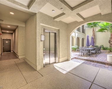 2555 Hampton Road - Photo Thumbnail 3