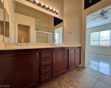 5512 Stelle Amore Street - Photo Thumbnail 19