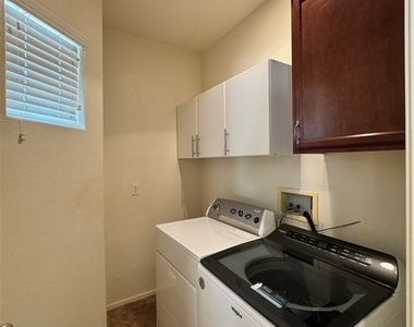 5512 Stelle Amore Street - Photo Thumbnail 22