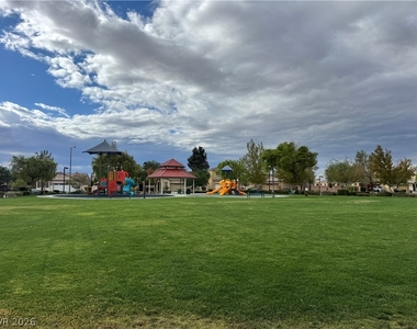 5512 Stelle Amore Street - Photo Thumbnail 28