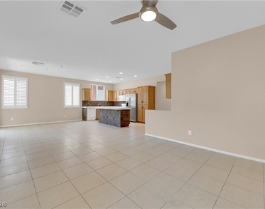 2429 Allegretto Avenue - Photo Thumbnail 8