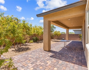 652 Longfeather Street - Photo Thumbnail 36