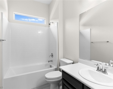 652 Longfeather Street - Photo Thumbnail 32