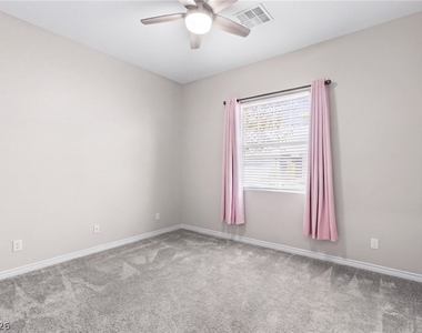 652 Longfeather Street - Photo Thumbnail 29