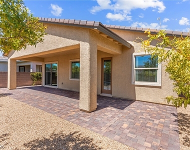 652 Longfeather Street - Photo Thumbnail 35