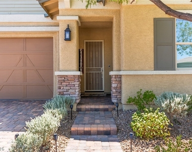 652 Longfeather Street - Photo Thumbnail 2