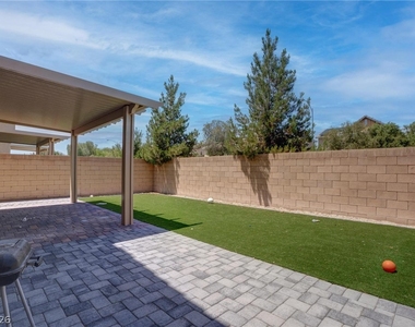 114 Manzanita Falls Avenue - Photo Thumbnail 36