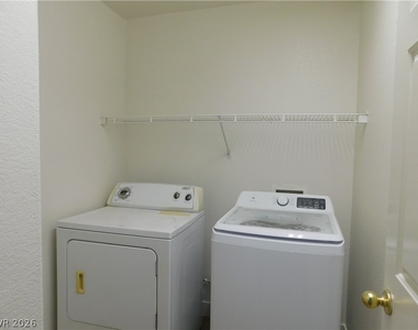 10062 Hermit Rapids Avenue - Photo Thumbnail 16