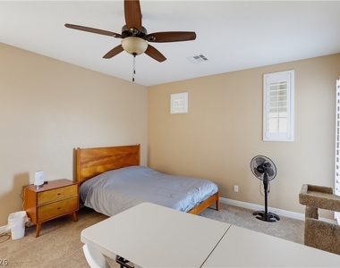 12037 Malva Place - Photo Thumbnail 37
