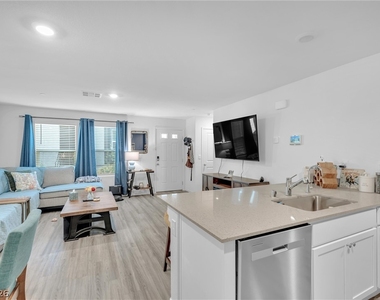 9921 Bumblebee Hills Street - Photo Thumbnail 7