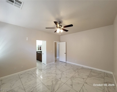 7887 Palace Monaco Avenue - Photo Thumbnail 9